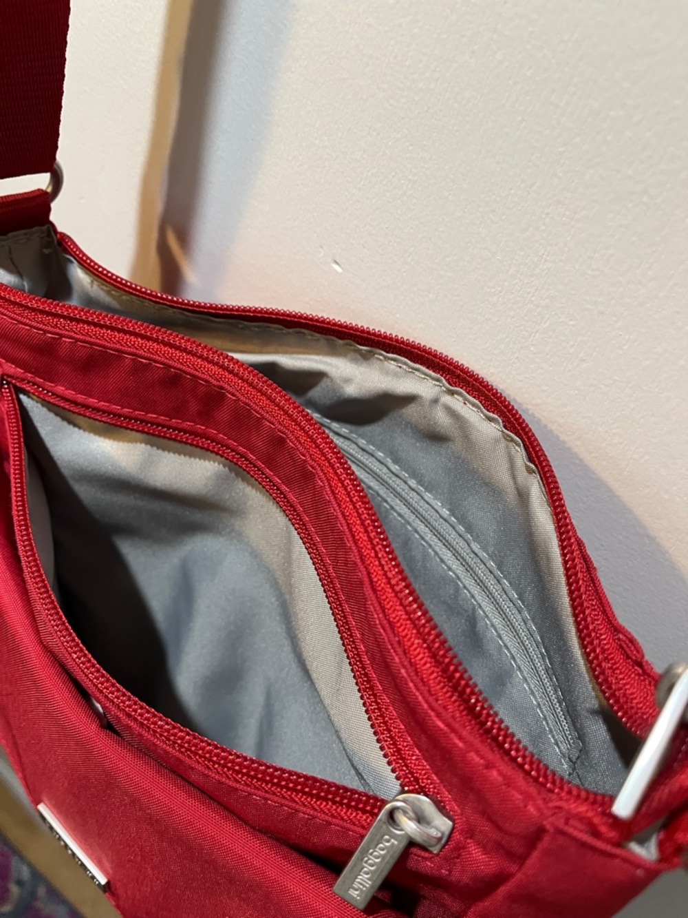 Baggallini Town Bagg Crossbody/Shoulder bag - Picture 5 of 8